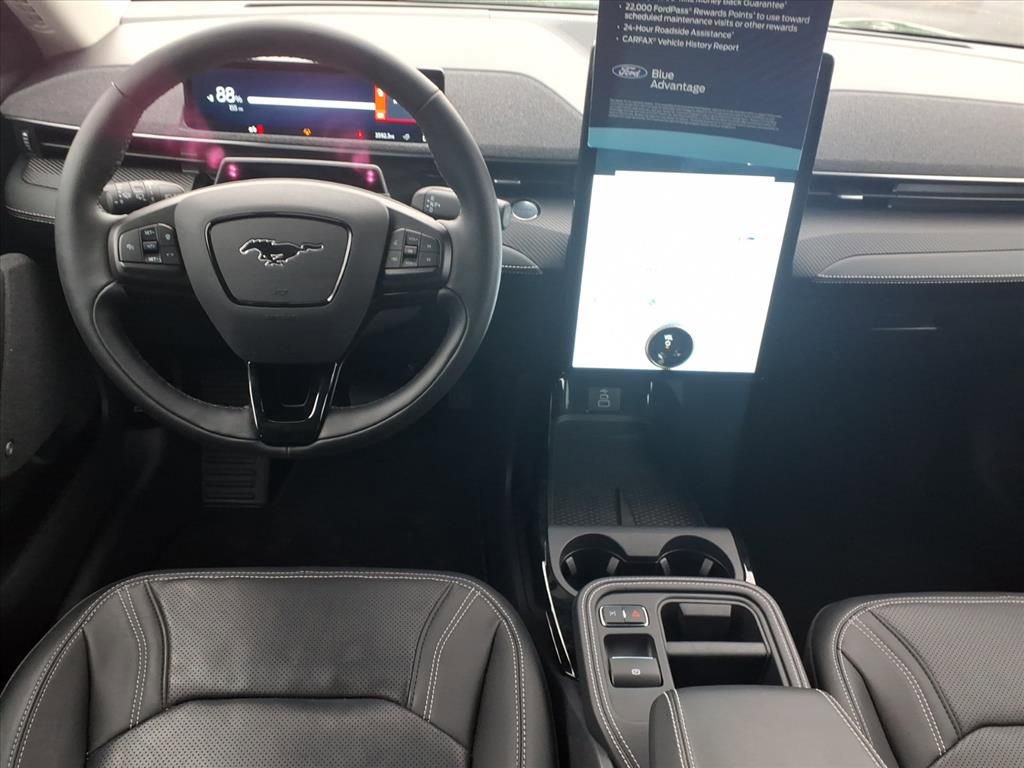 Certified 2025 Ford Mustang Mach-E Premium image 9