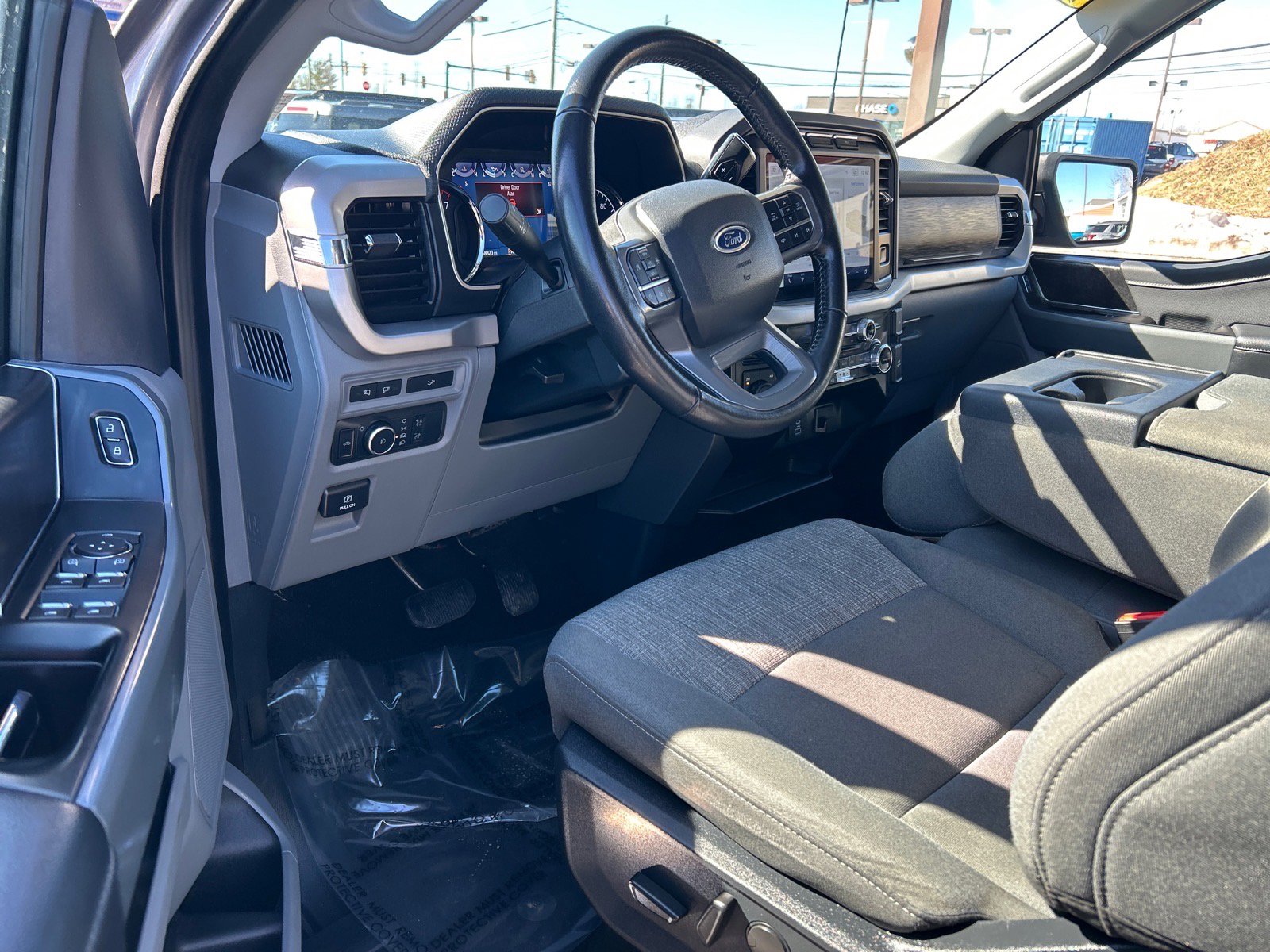 Certified 2022 Ford F150 XLT w/ Equipment Group 302A High image 5