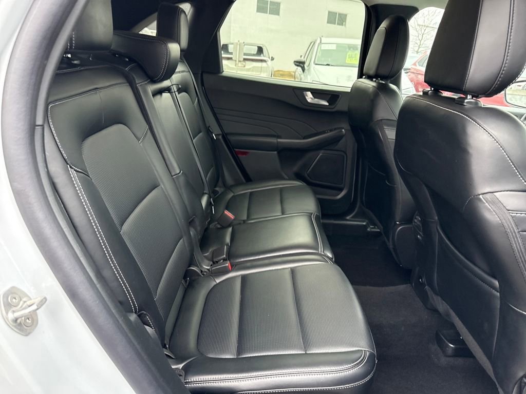 Certified 2025 Ford Escape Platinum image 10