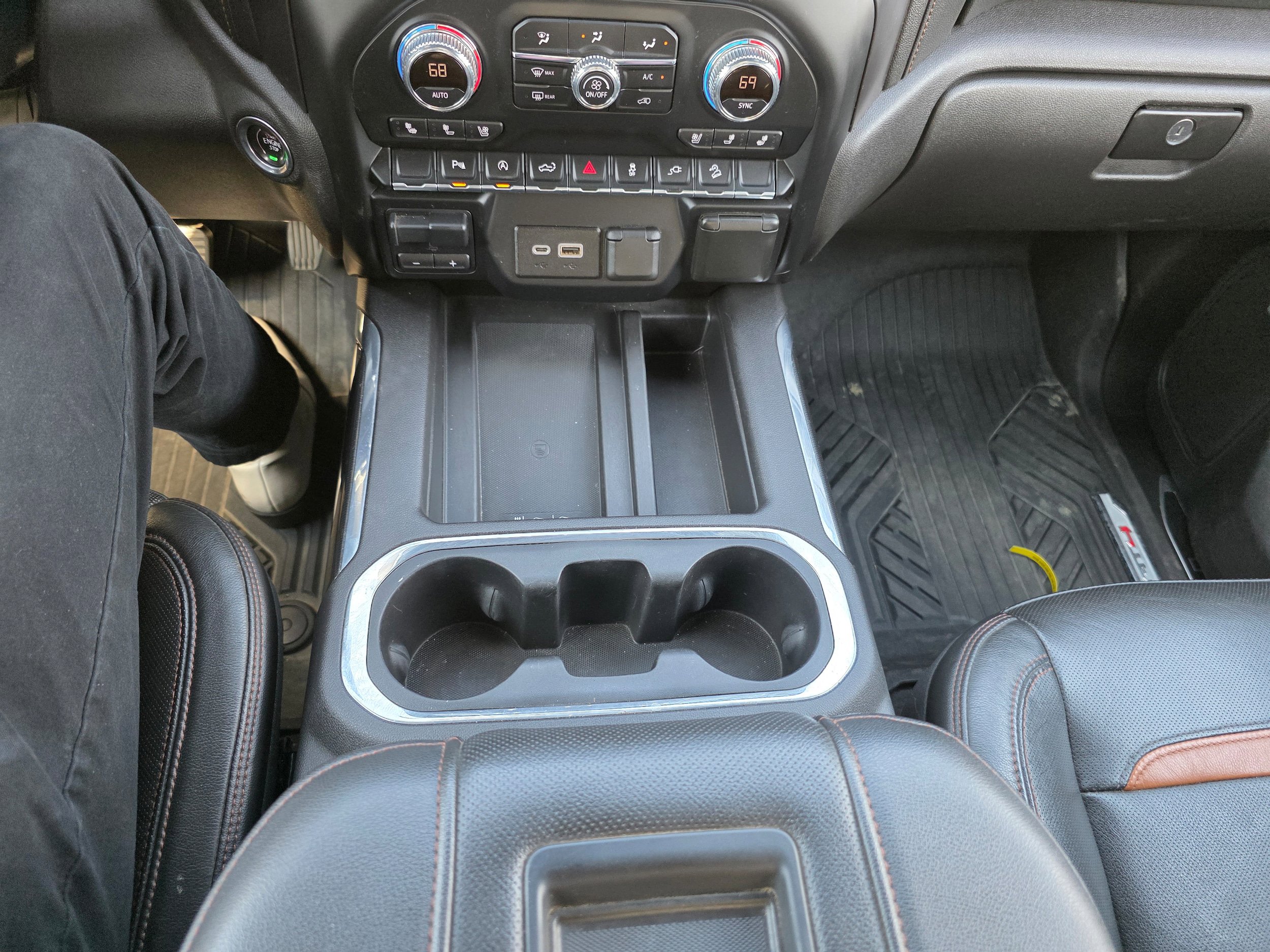 Used 2020 GMC Sierra 1500 AT4 w/ AT4 Premium Package AWD/4WD image 12