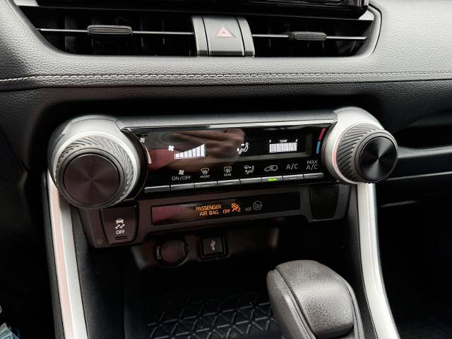 Used 2021 Toyota RAV4 LE image 22