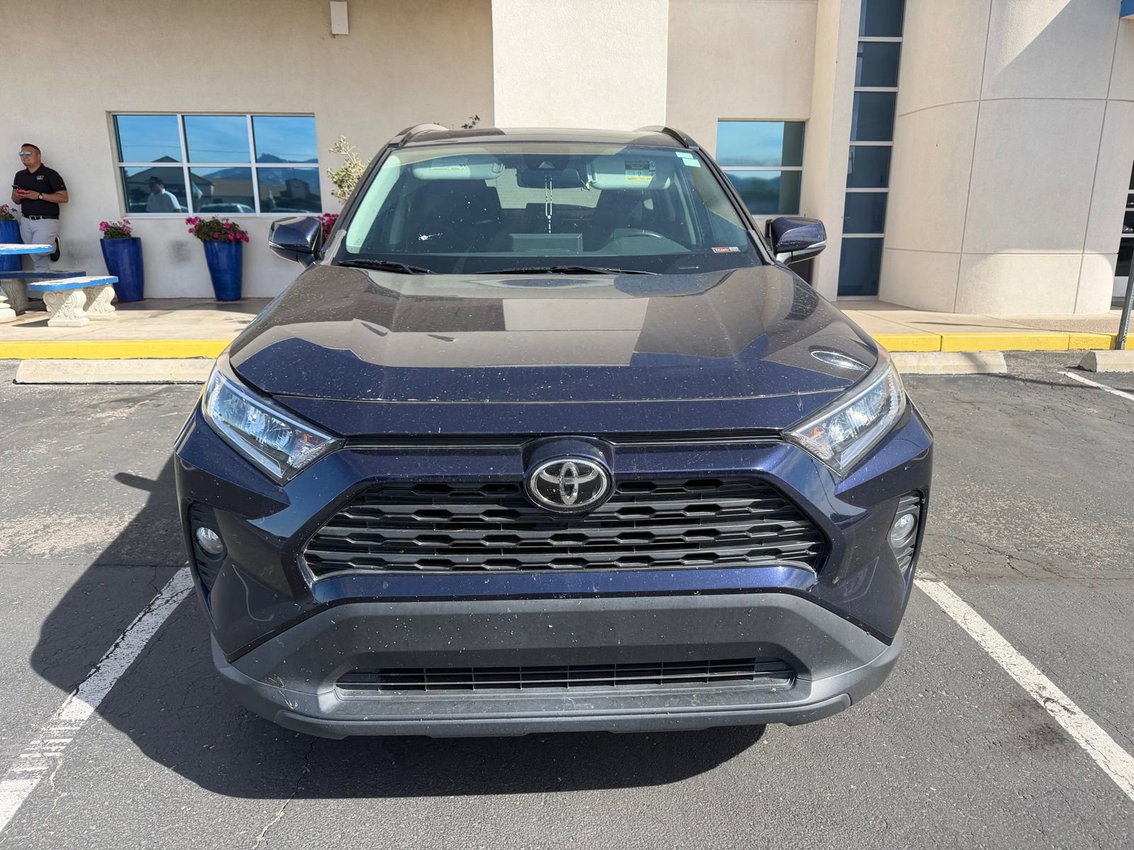 Used 2021 Toyota RAV4 XLE w/ Convenience Package FWD image 9