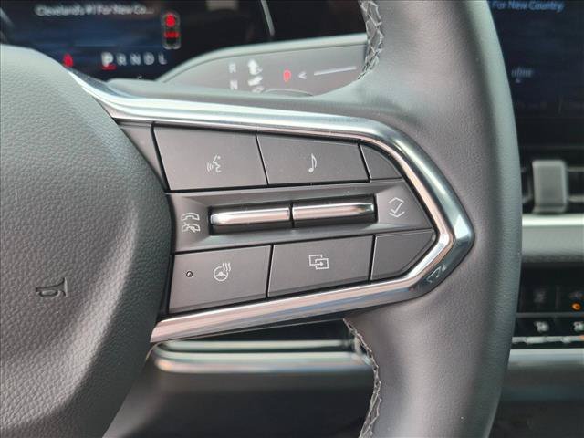 Used 2025 Chevrolet Equinox LT w/ Safety and Technology Package FWD image 11