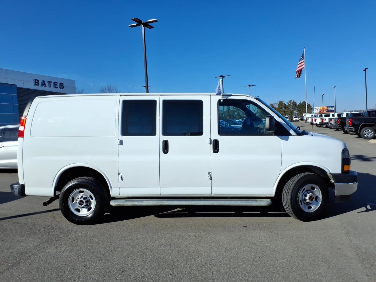 Used 2024 GMC Savana 2500 w/ Driver Convenience Package image 6