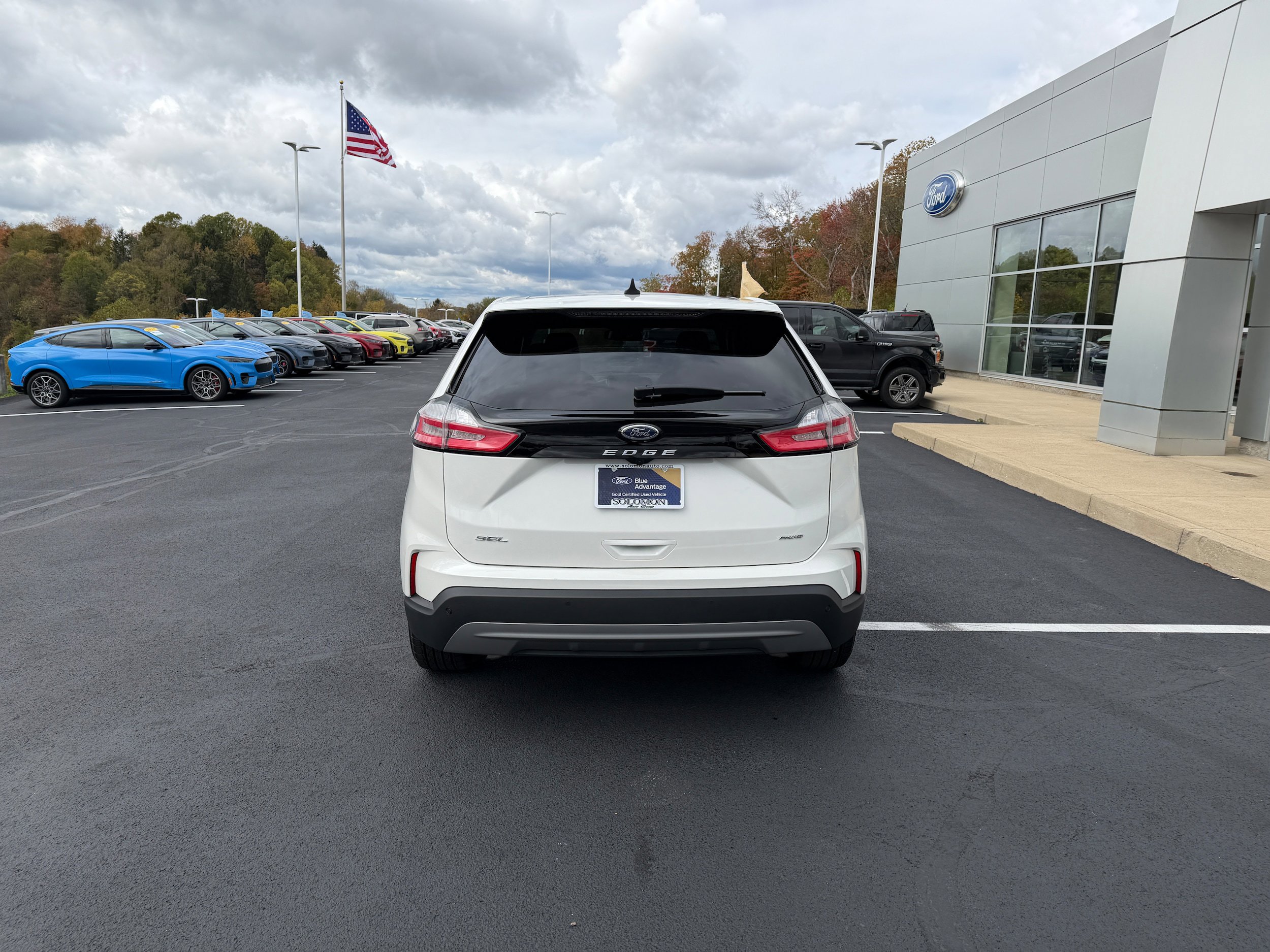 Certified 2024 Ford Edge SEL w/ Convenience Package AWD/4WD image 6