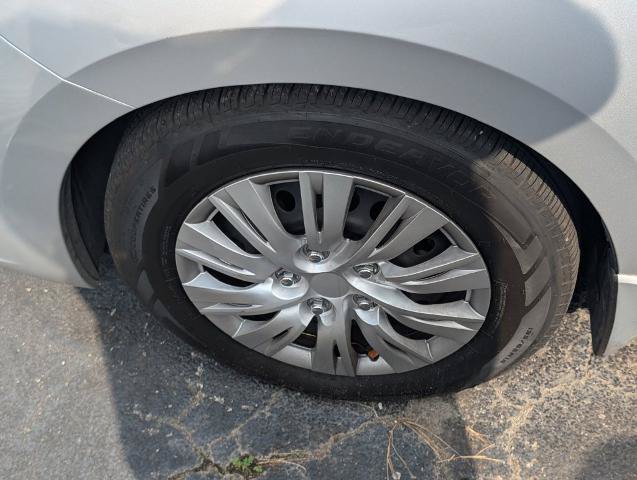 Used 2020 Nissan Versa S FWD image 10