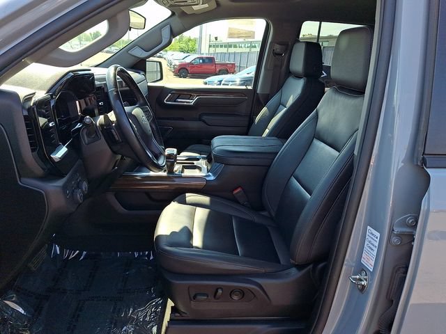 Used 2024 Chevrolet Silverado 1500 RST AWD/4WD image 13