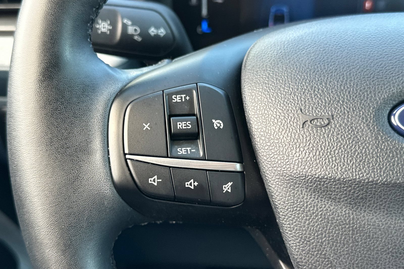 Certified 2025 Ford Maverick XLT w/ XLT Luxury Package AWD/4WD image 24