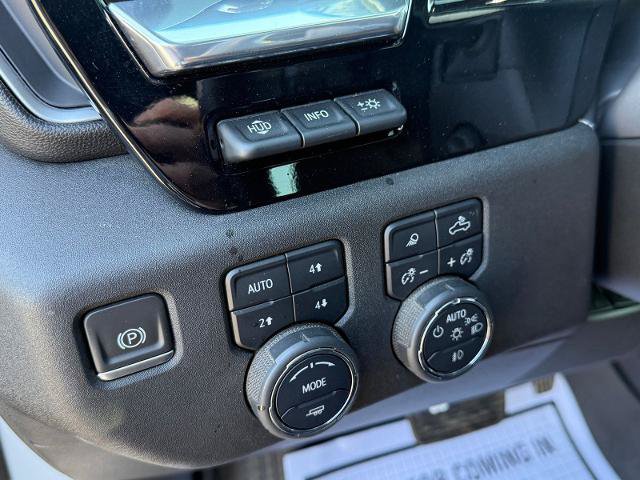 Used 2023 Chevrolet Silverado 1500 High Country w/ High Country Premium Package AWD/4WD image 19