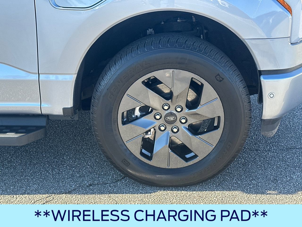 Certified 2022 Ford F150 Lightning Lariat w/ Equipment Group 511A High image 13