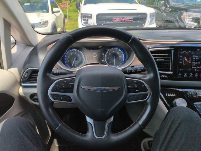 Used 2018 Chrysler Pacifica Touring-L Plus w/ Tire & Wheel Group FWD image 35