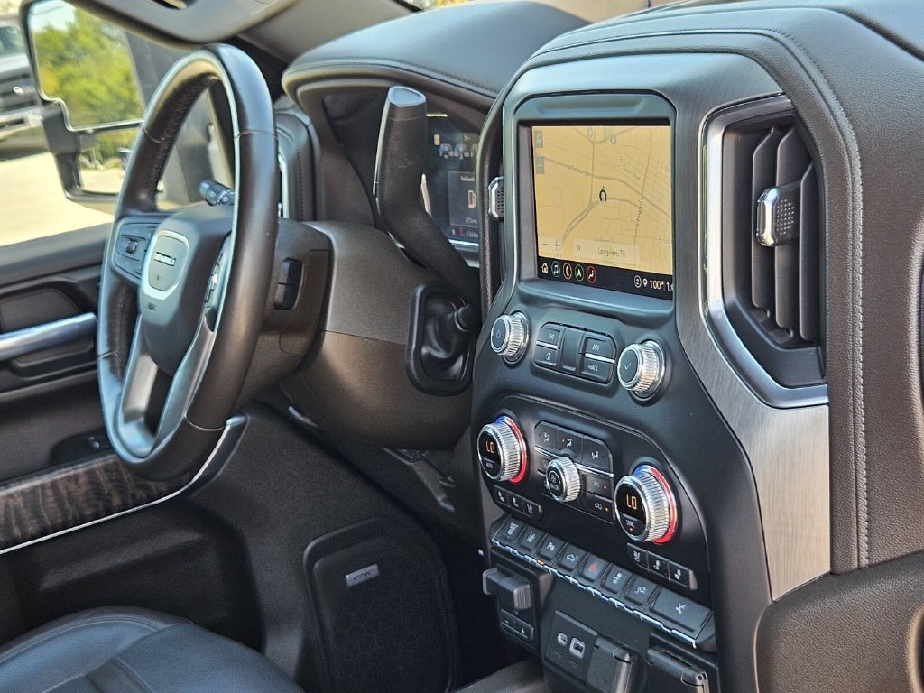 Used 2022 GMC Sierra 3500 Denali w/ Denali Ultimate Package AWD/4WD image 13