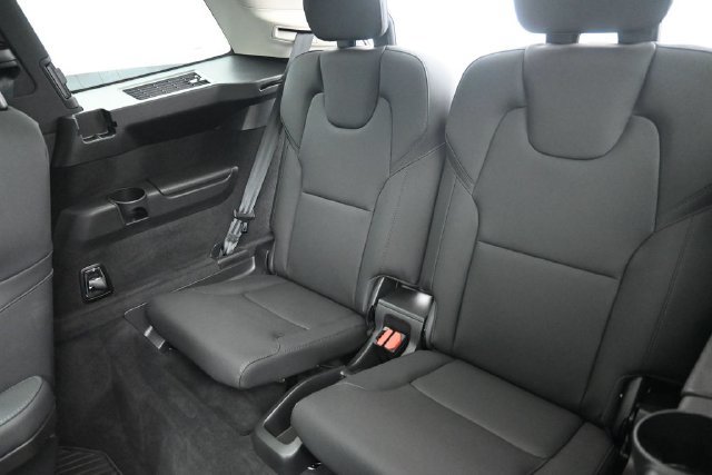 Used 2025 Volvo XC90 B6 Plus w/ Protection Package Premier AWD/4WD image 25