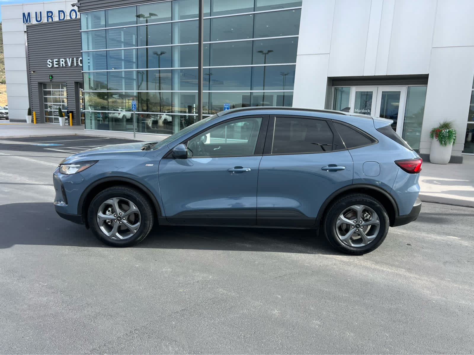 Certified 2025 Ford Escape ST-Line Select AWD/4WD image 13