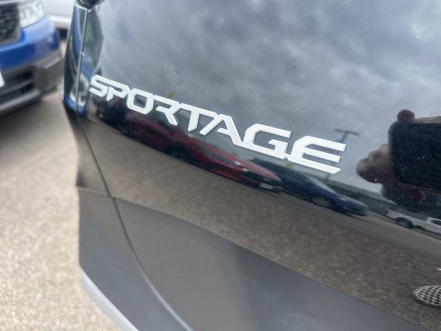Used 2025 Kia Sportage LX AWD/4WD image 14