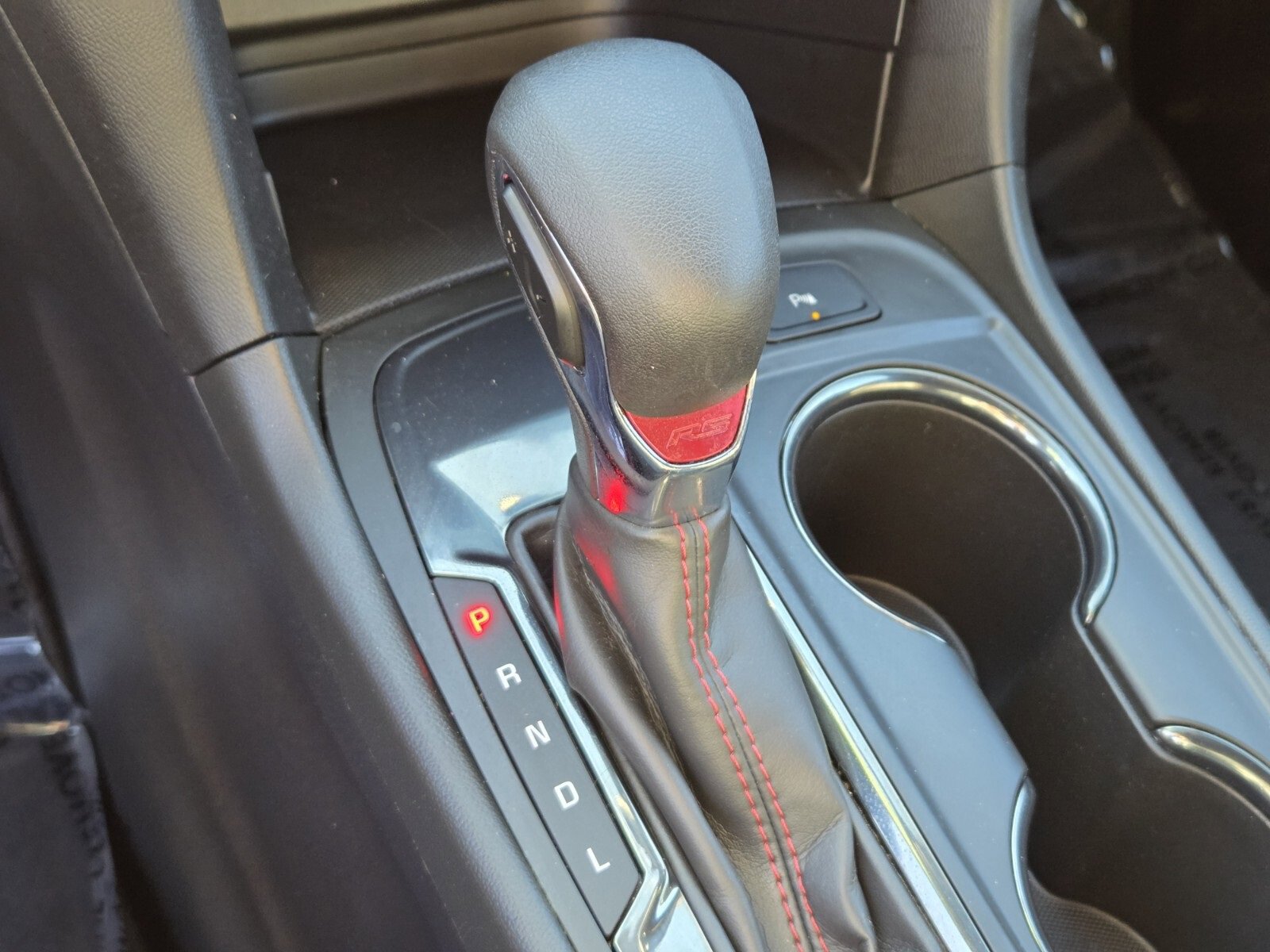 Used 2022 Chevrolet Equinox RS w/ Infotainment Package image 23