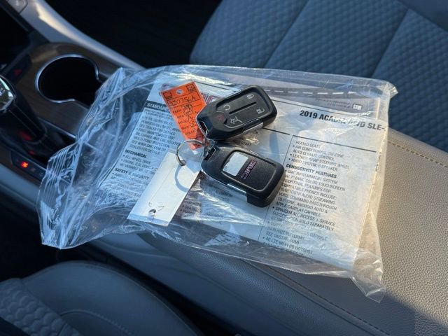 Used 2019 GMC Acadia SLE w/ LPO, Floor Liner Package image 6