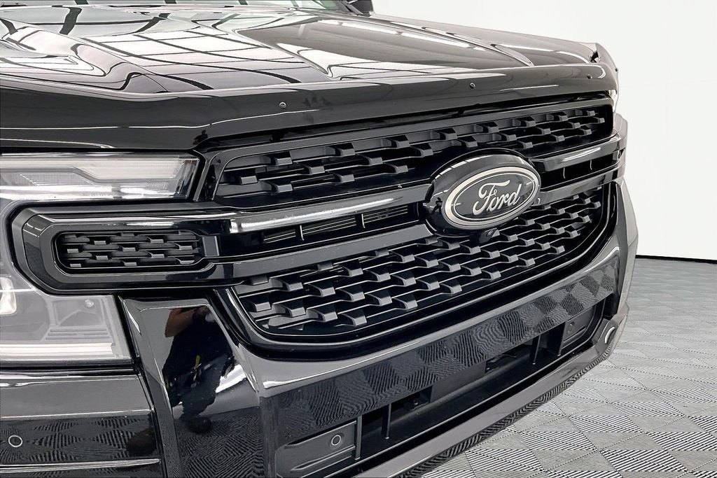 Certified 2025 Ford Ranger Lariat w/ Black Appearance Package AWD/4WD image 29