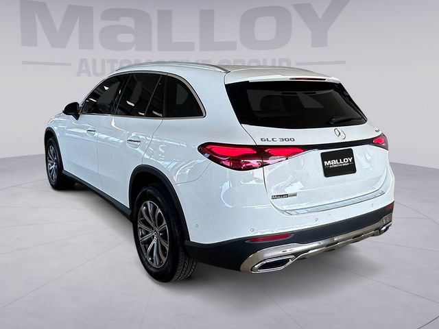 Used 2023 Mercedes-Benz GLC 300 4MATIC image 3