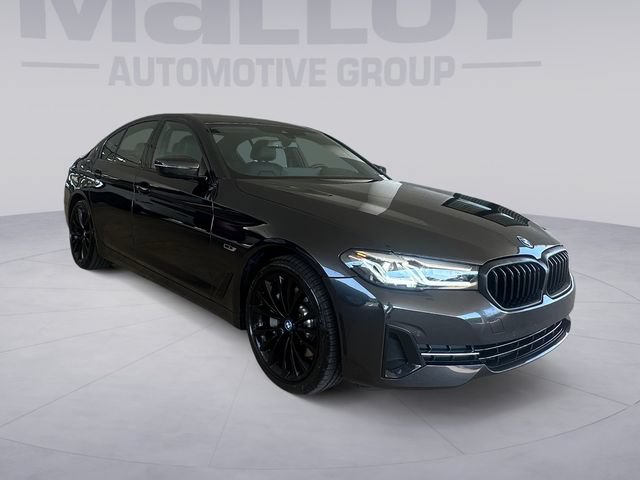 Used 2023 BMW 530e xDrive w/ Premium Package AWD/4WD image 7