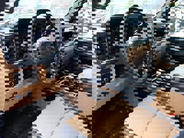 Certified 2025 Ford F250 Lariat w/ Tremor Off-Road Package image 21