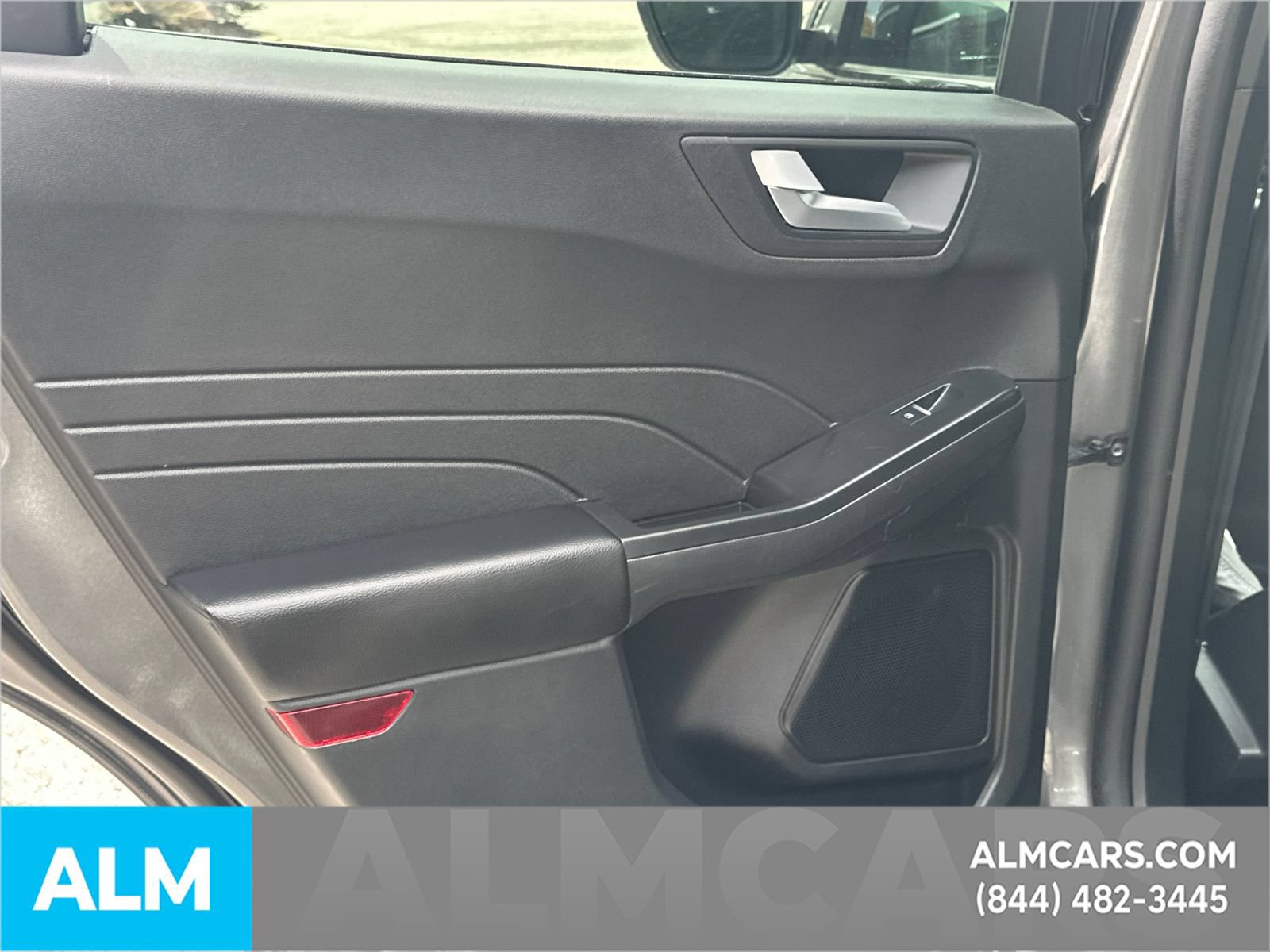 Certified 2025 Ford Escape Platinum AWD/4WD image 26