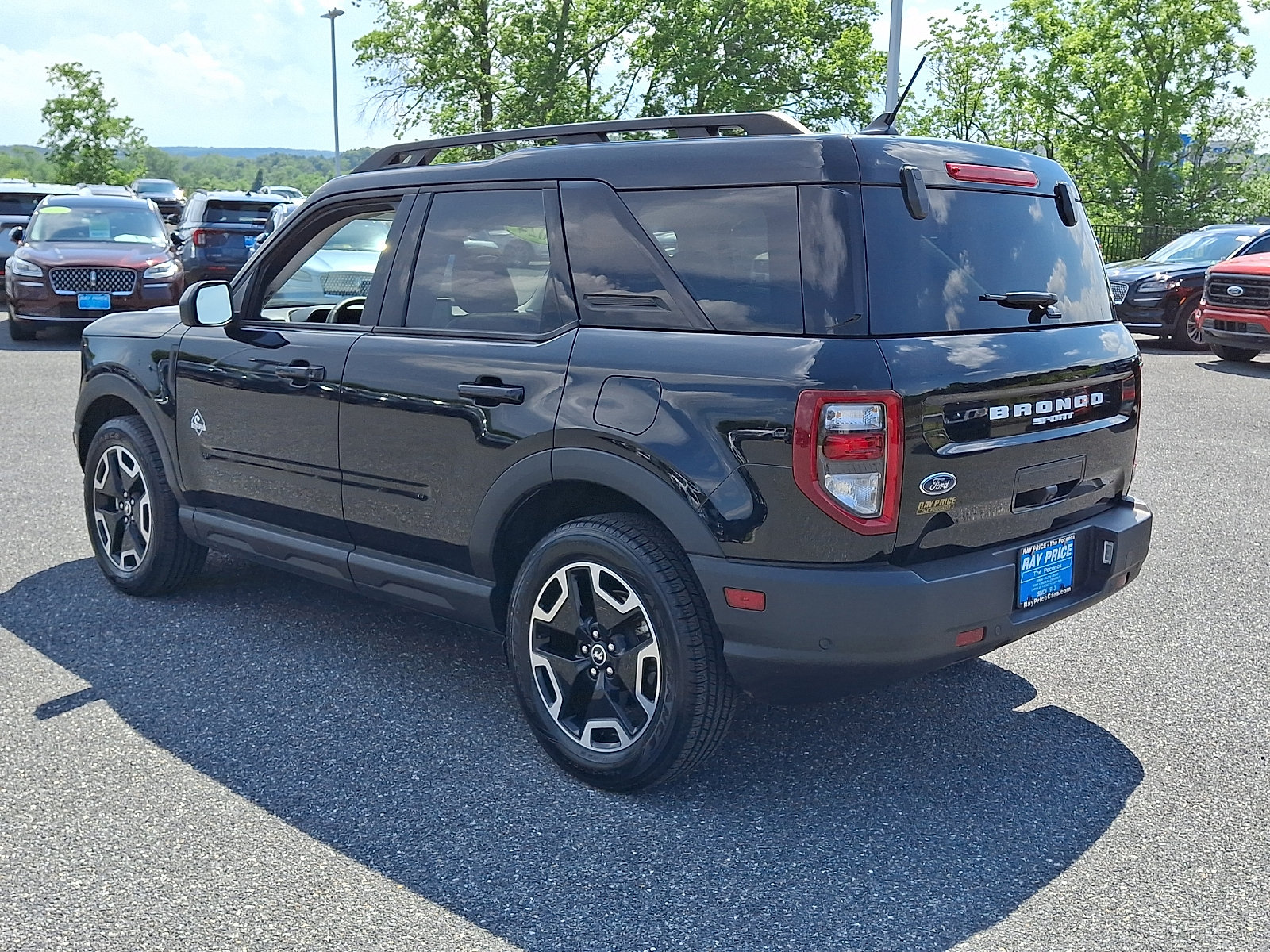 Certified 2024 Ford Bronco Sport Outer Banks w/ Tech Package AWD/4WD image 4