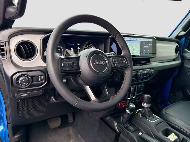 Used 2024 Jeep Gladiator Sport AWD/4WD image 14
