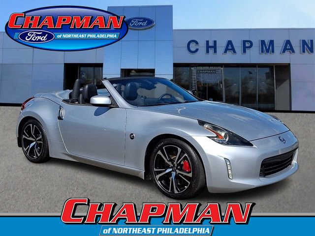 Used 2018 Nissan 370Z Touring Sport image 1