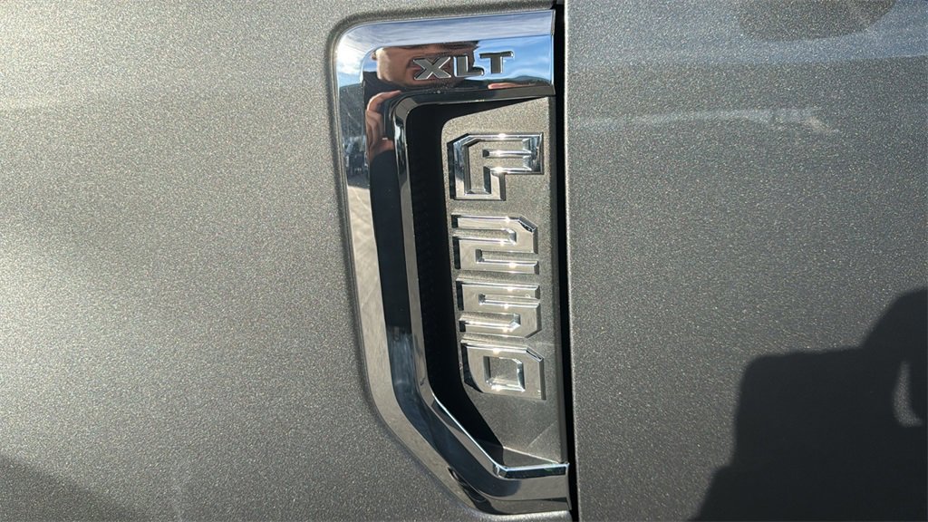 Certified 2022 Ford F250 XLT image 7