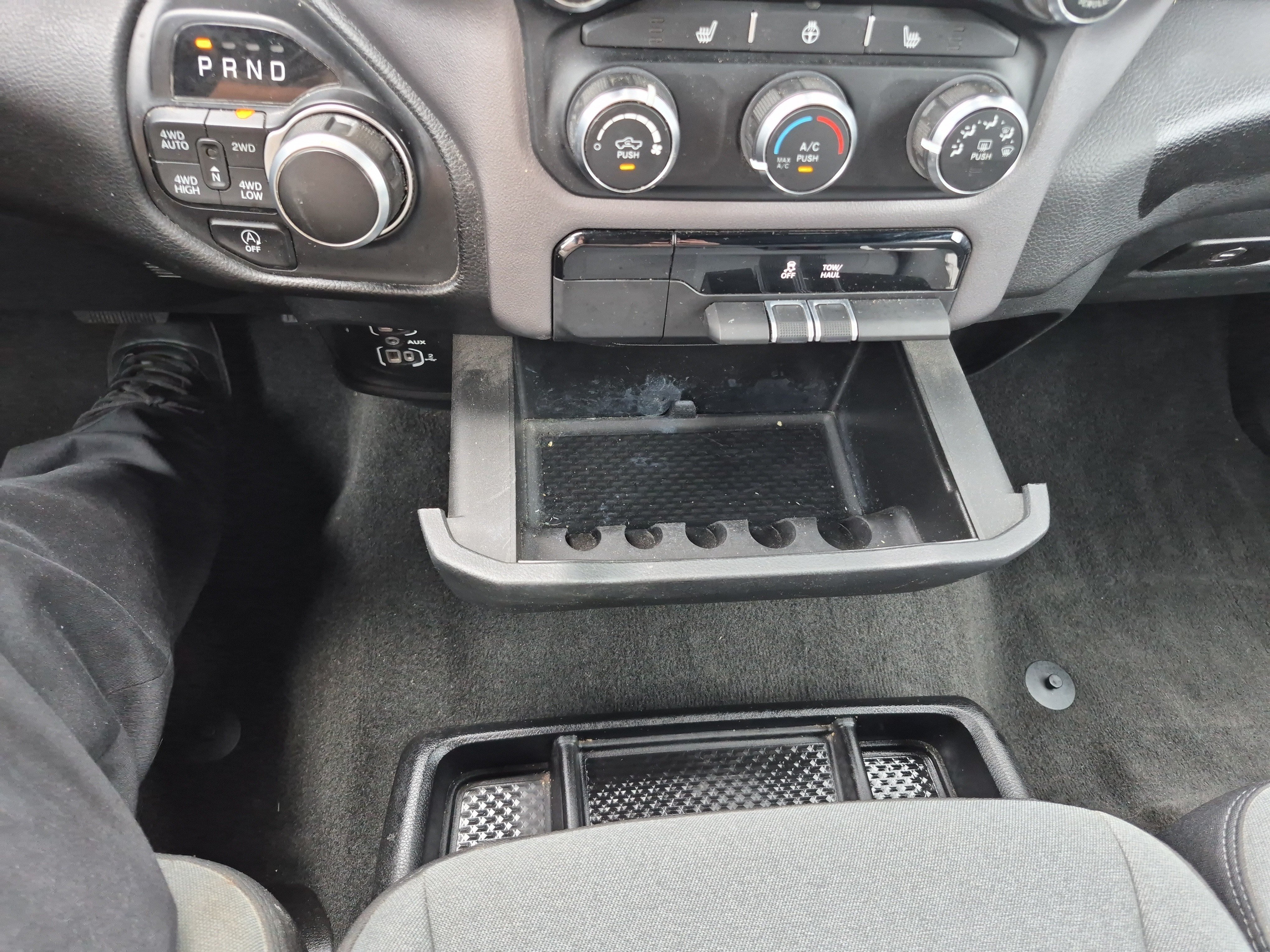 Used 2023 RAM 1500 Big Horn AWD/4WD image 29