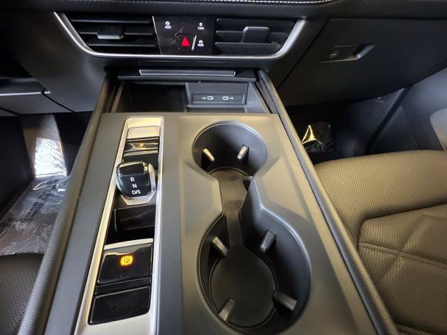 Used 2024 Volkswagen Atlas SE AWD/4WD image 18