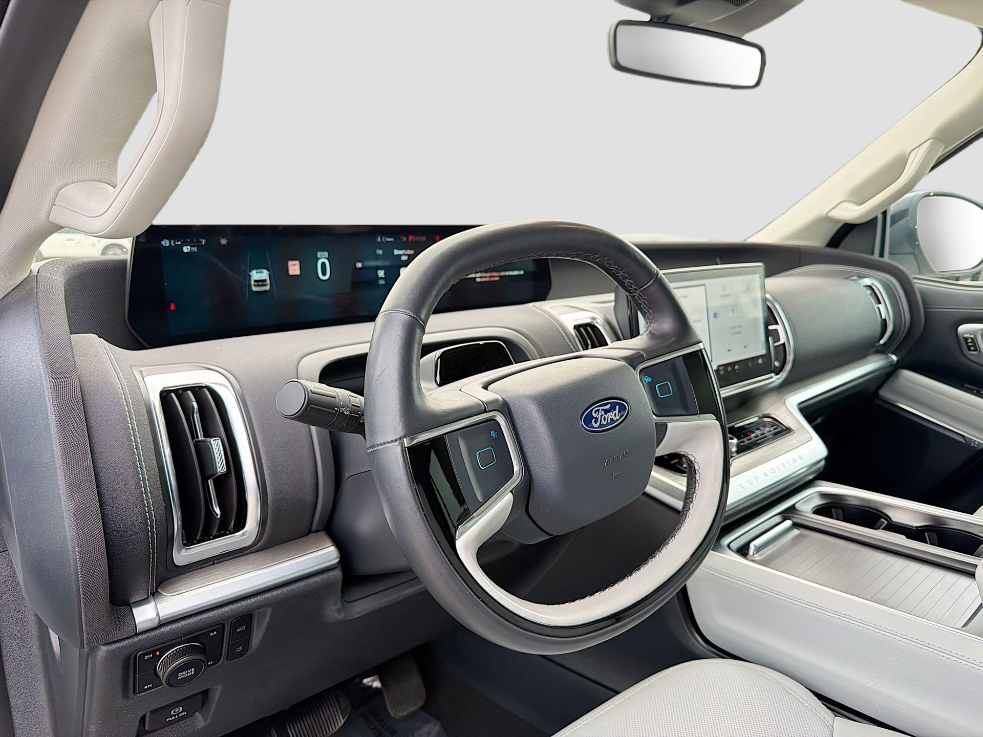Certified 2025 Ford Expedition Platinum AWD/4WD image 11