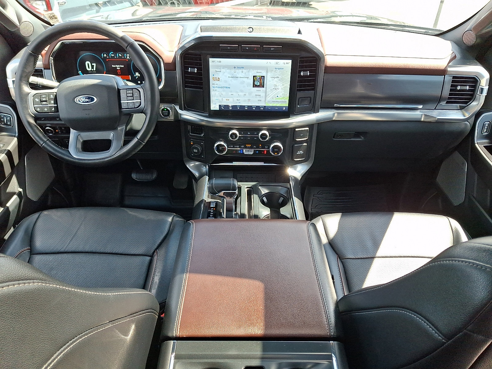 Certified 2023 Ford F150 Lariat w/ Equipment Group 502A High image 15