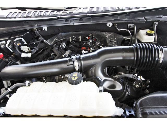 Certified 2025 Ford Expedition Active AWD/4WD image 30