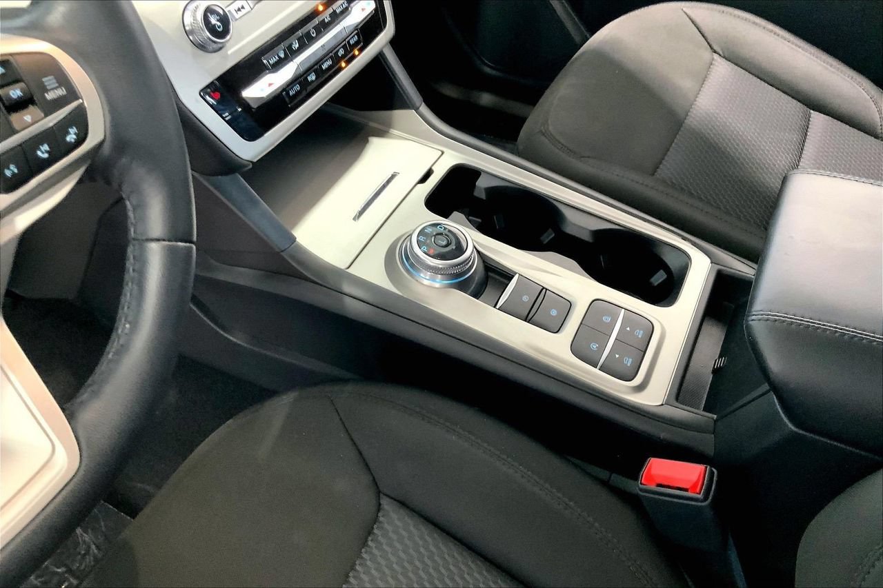 Certified 2023 Ford Explorer XLT RWD image 17