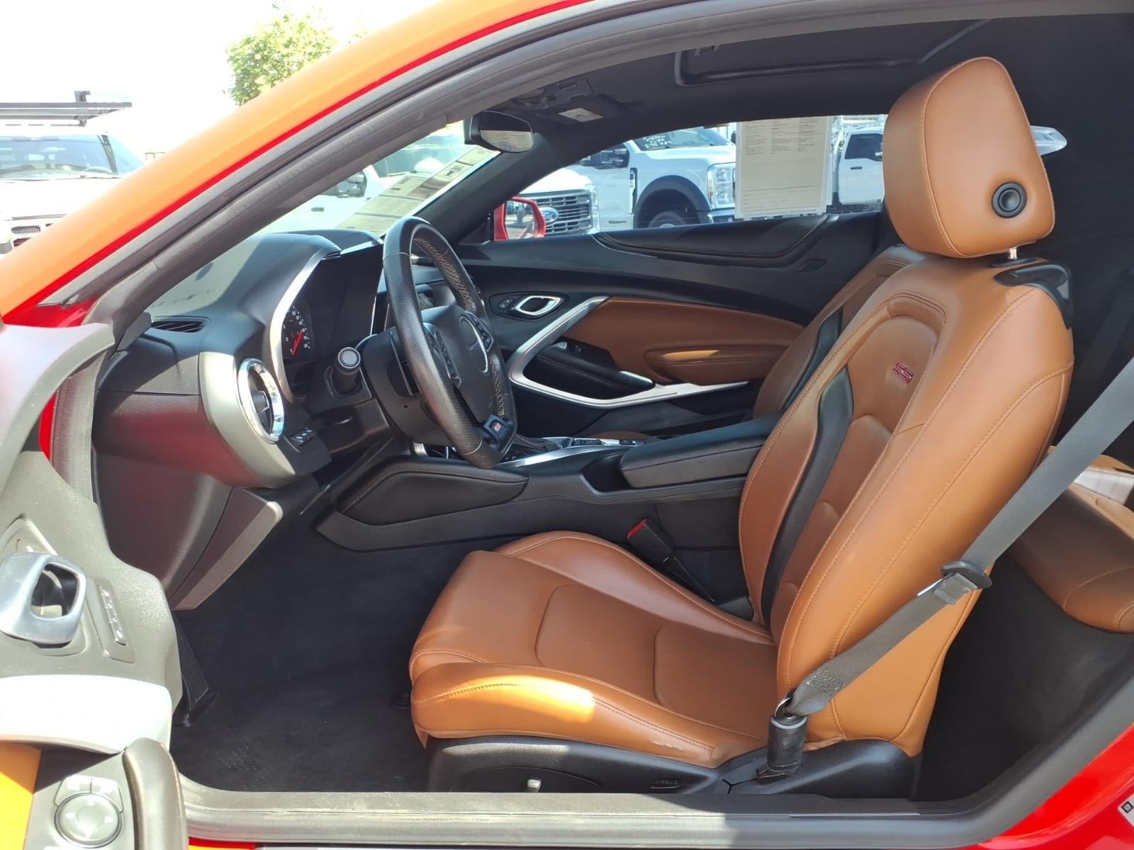Used 2018 Chevrolet Camaro SS RWD image 20