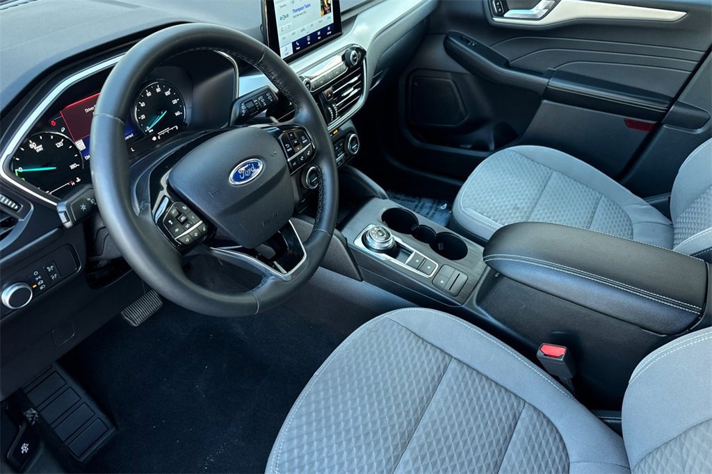 Certified 2021 Ford Escape SE w/ SE Sport Appearance Package image 10