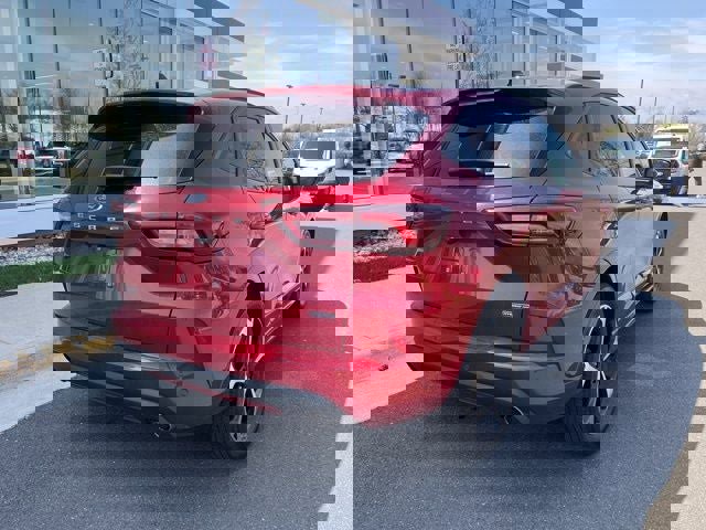 Certified 2025 Ford Escape ST-Line Elite w/ Premium Technology Package image 5