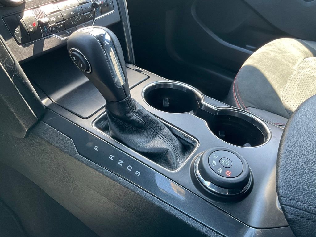 Certified 2019 Ford Explorer XLT w/ Equipment Group 202A image 12