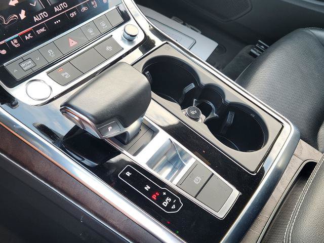 Used 2019 Audi Q8 Premium Plus w/ Premium Plus AWD/4WD image 19
