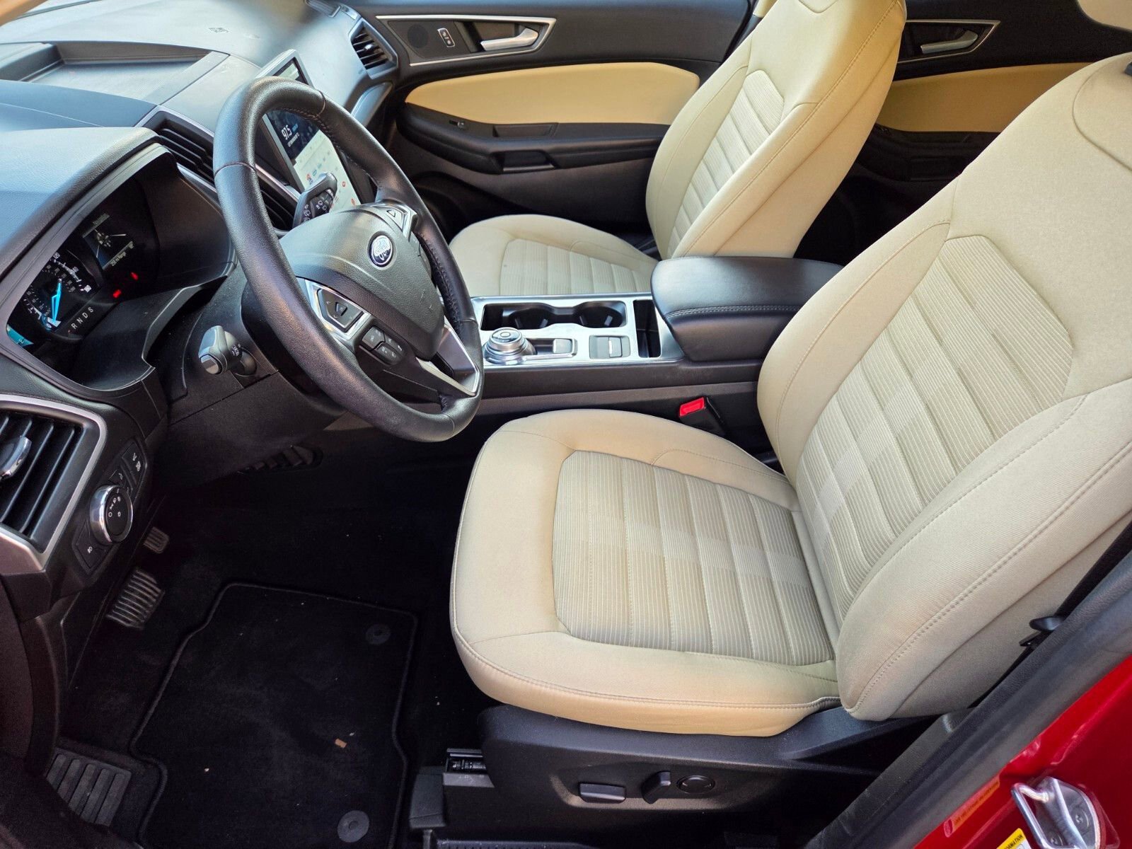 Certified 2022 Ford Edge SEL w/ Convenience Package image 4