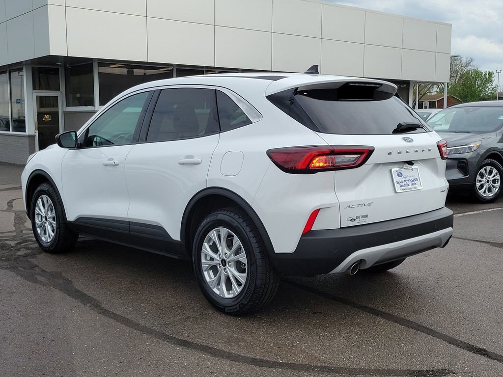 Certified 2023 Ford Escape Active w/ Tech Pack #1 AWD/4WD image 3
