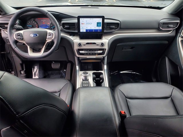 Certified 2023 Ford Explorer XLT w/ Equipment Group 202A image 8