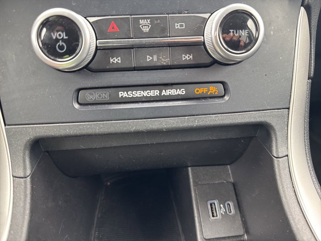 Certified 2023 Ford Edge SEL image 20