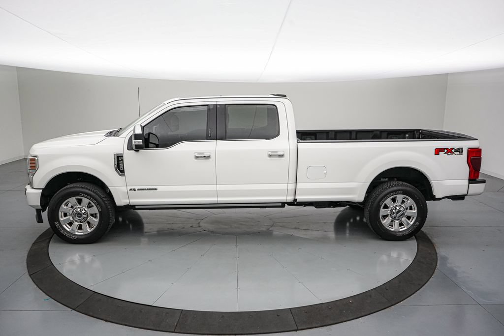 Certified 2022 Ford F250 Platinum w/ FX4 Off-Road Package AWD/4WD image 8