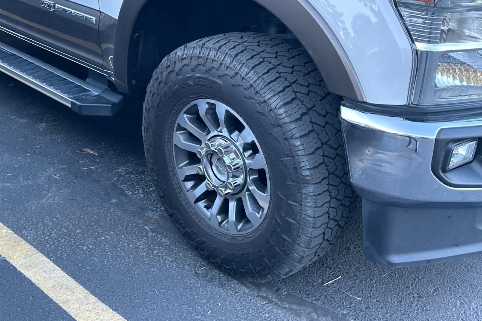 Certified 2022 Ford F250 Lariat w/ Lariat Ultimate Package AWD/4WD image 9
