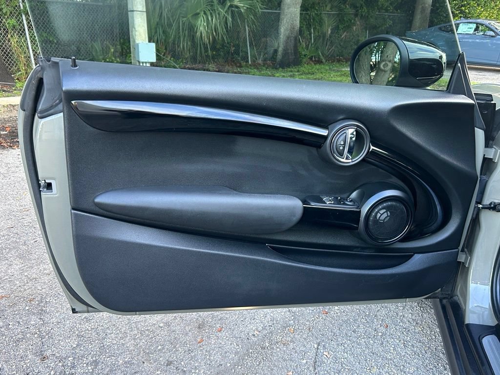 Used 2020 MINI Cooper S w/ Premium Package FWD image 36