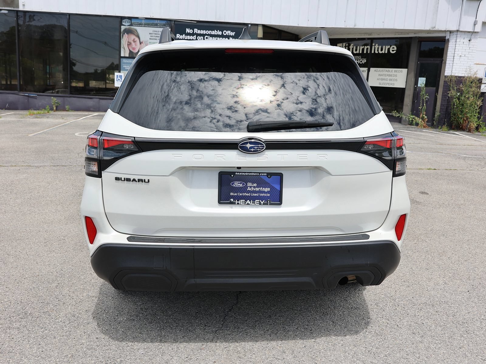 Used 2025 Subaru Forester Premium AWD/4WD image 6