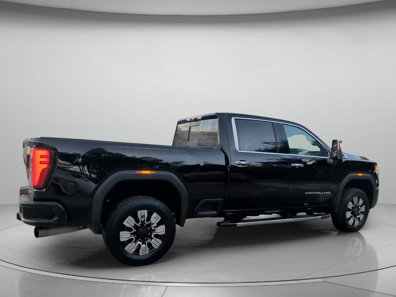 Used 2024 GMC Sierra 2500 Denali w/ Denali Reserve Package AWD/4WD image 29